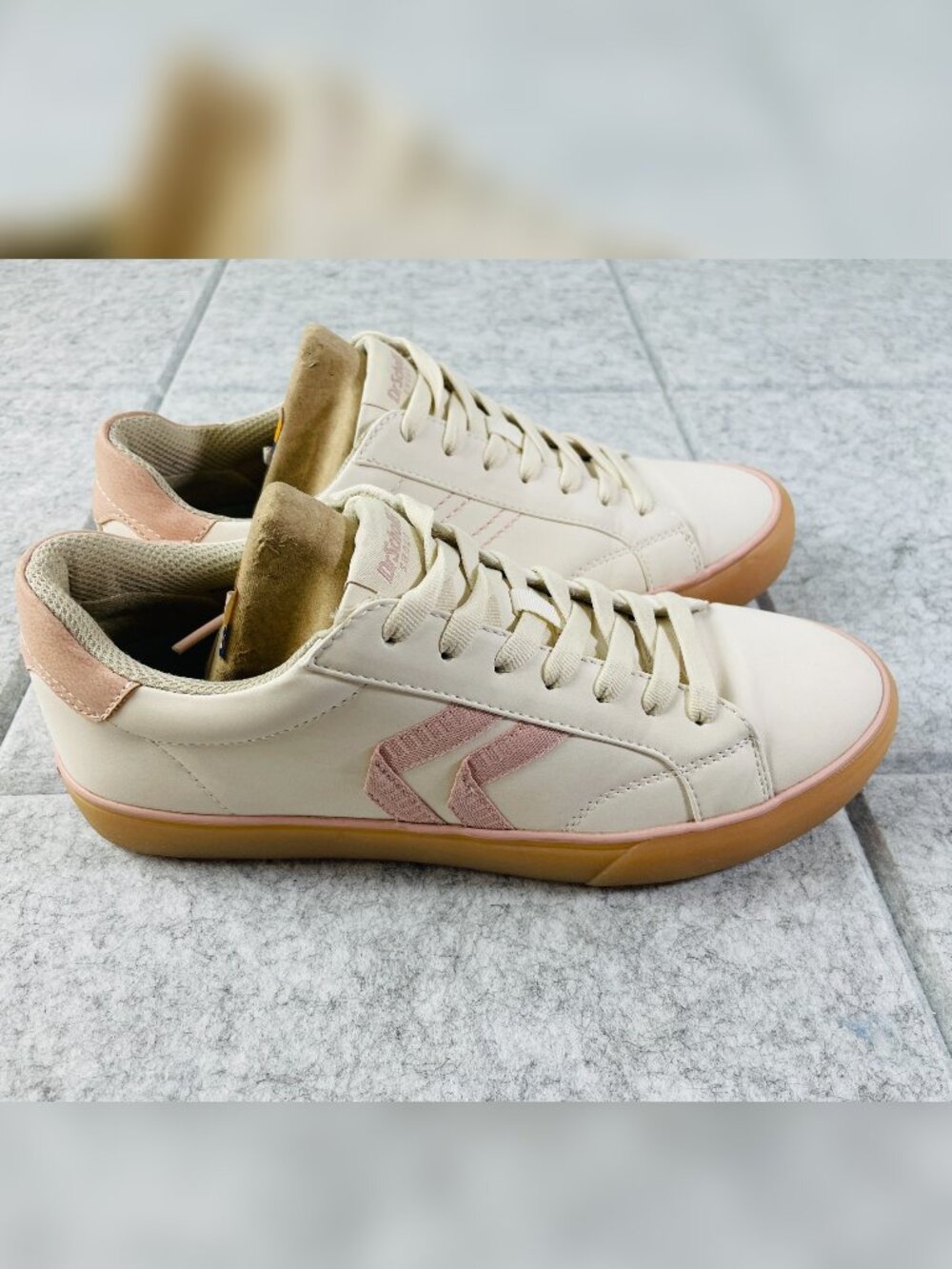 Dr. Scholl's Offline Women's 8.5 M White Blush Pink Gum Sole Sneakers